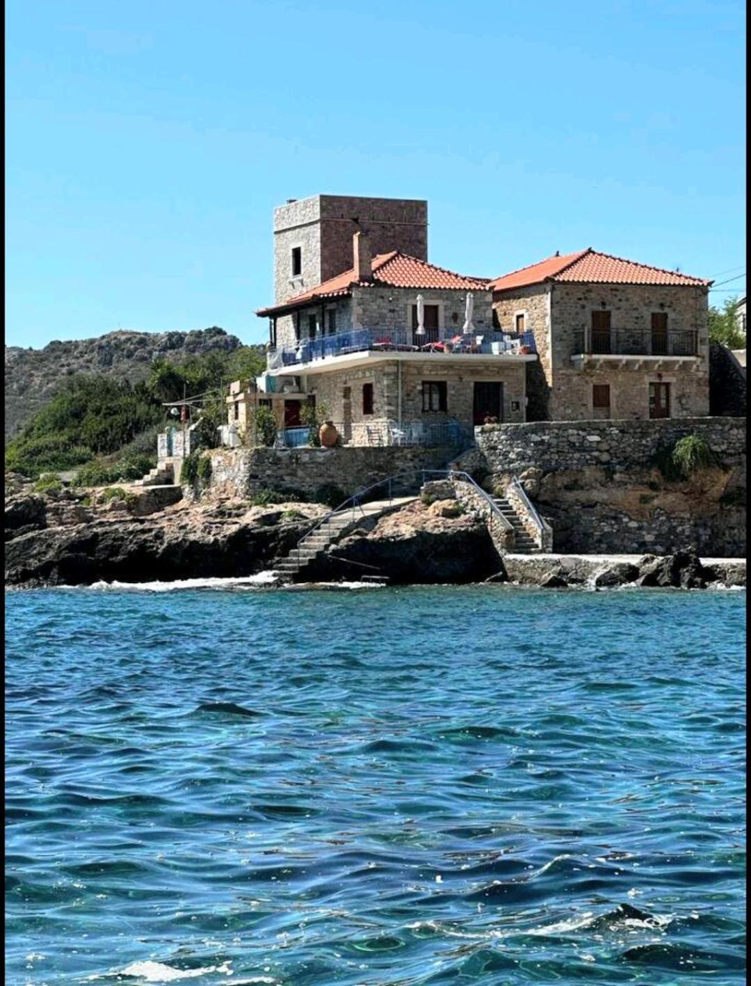 הוילה Trakhila Wheelhouse Trachila Mani מראה חיצוני תמונה